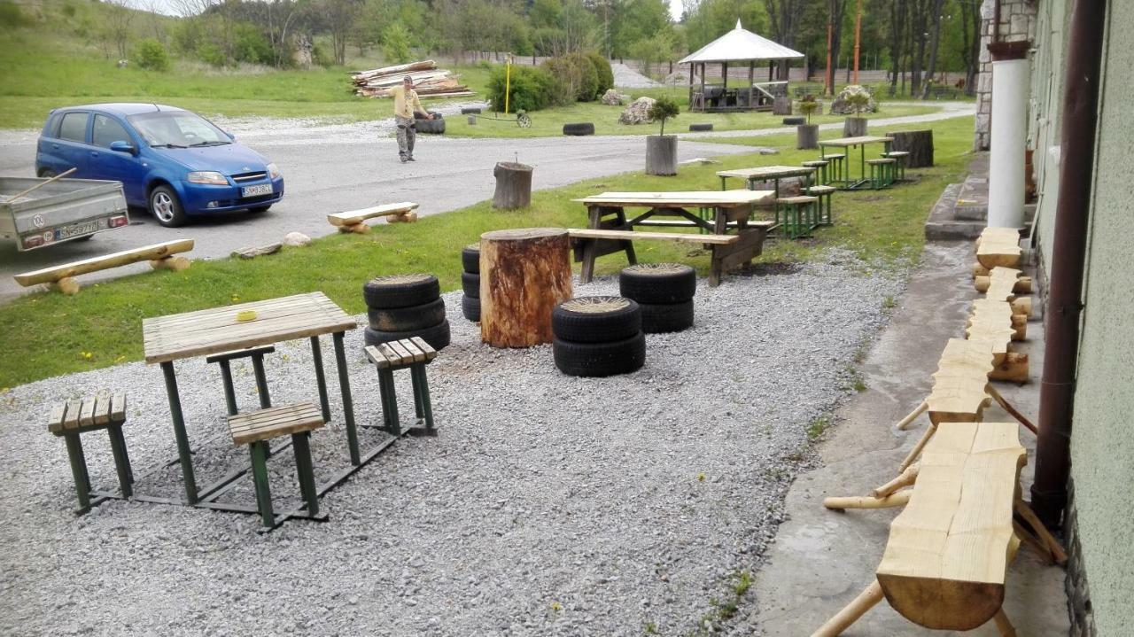 Turistika ubytovňa sivá brada Spišské Podhradie Exterior foto